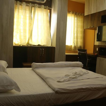 Hotel Himalaya Agartala Exterior foto