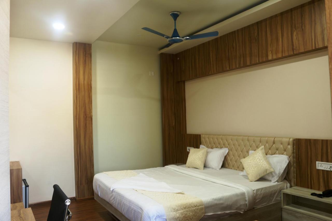 Hotel Himalaya Agartala Exterior foto
